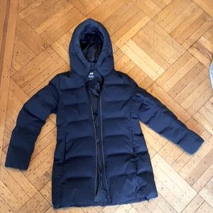 Uniqlo women’s seamless down short coat red 150$